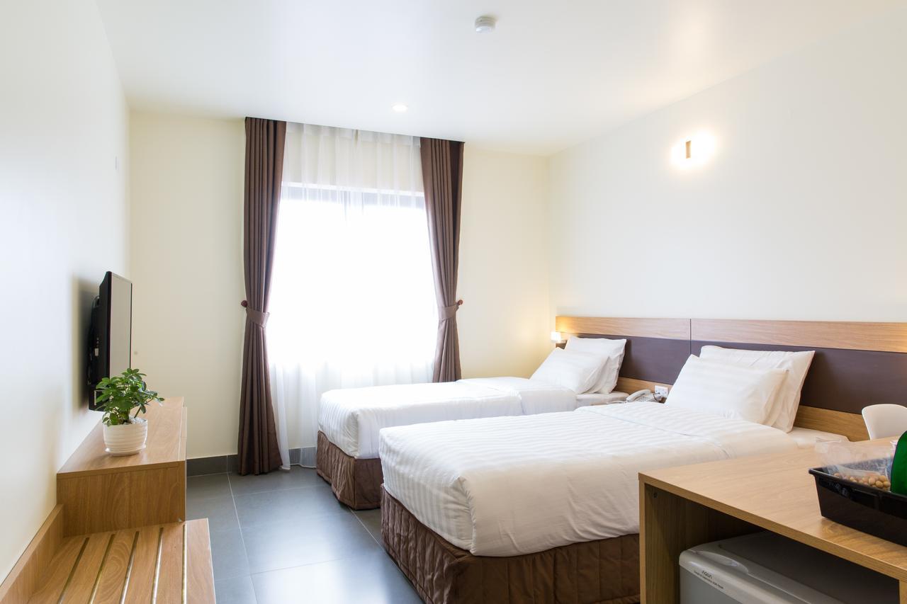 Punt Hotel Hai Phong Exterior photo